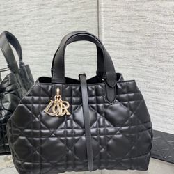 Dior black diamond handbag, elegance never out of style(141)58