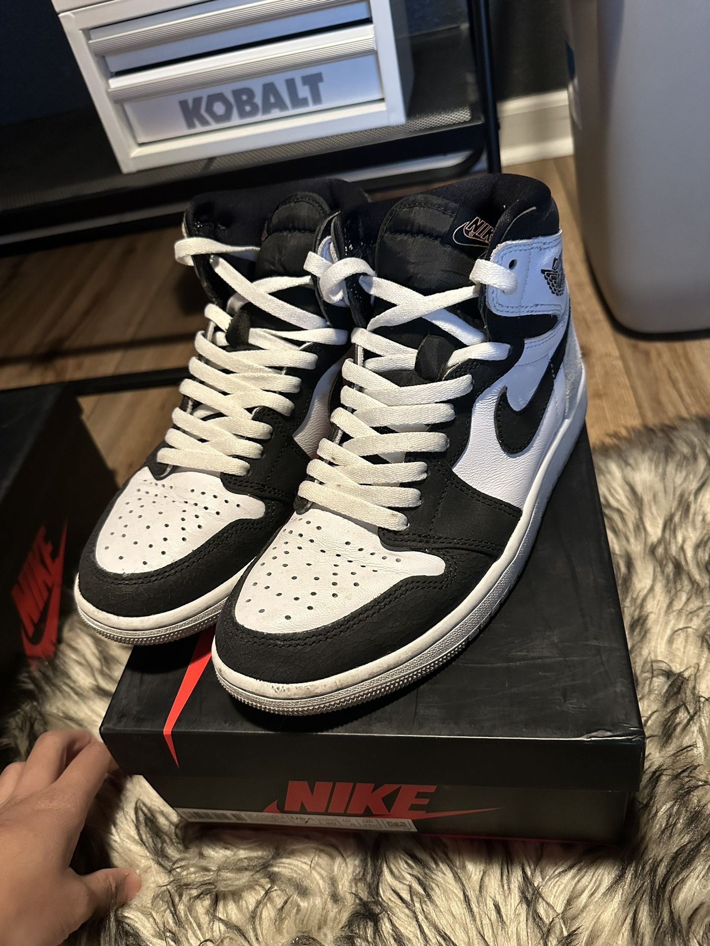 Air Jordan 1 Retro High OG “Bleached Coral”