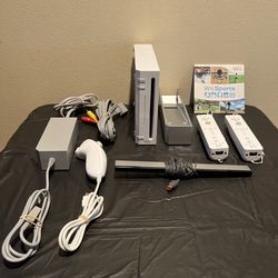 Nintendo Wii Console Bundle