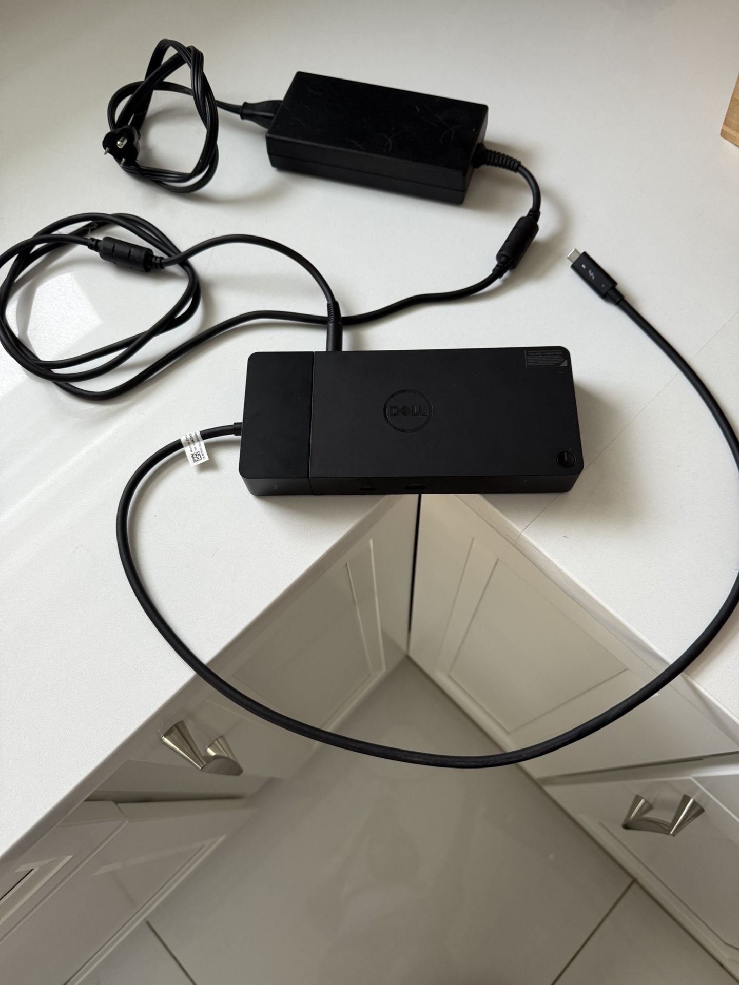 Dell WD19TB Thunderbolt Docking Station – GFKHV3