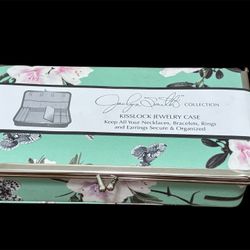 Kiss Lock Jewelry Case
