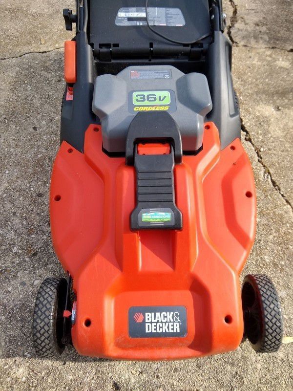 Black & Decker CM1936 36V Cordless Mulching Lawn Mower, "Tool Only!"
