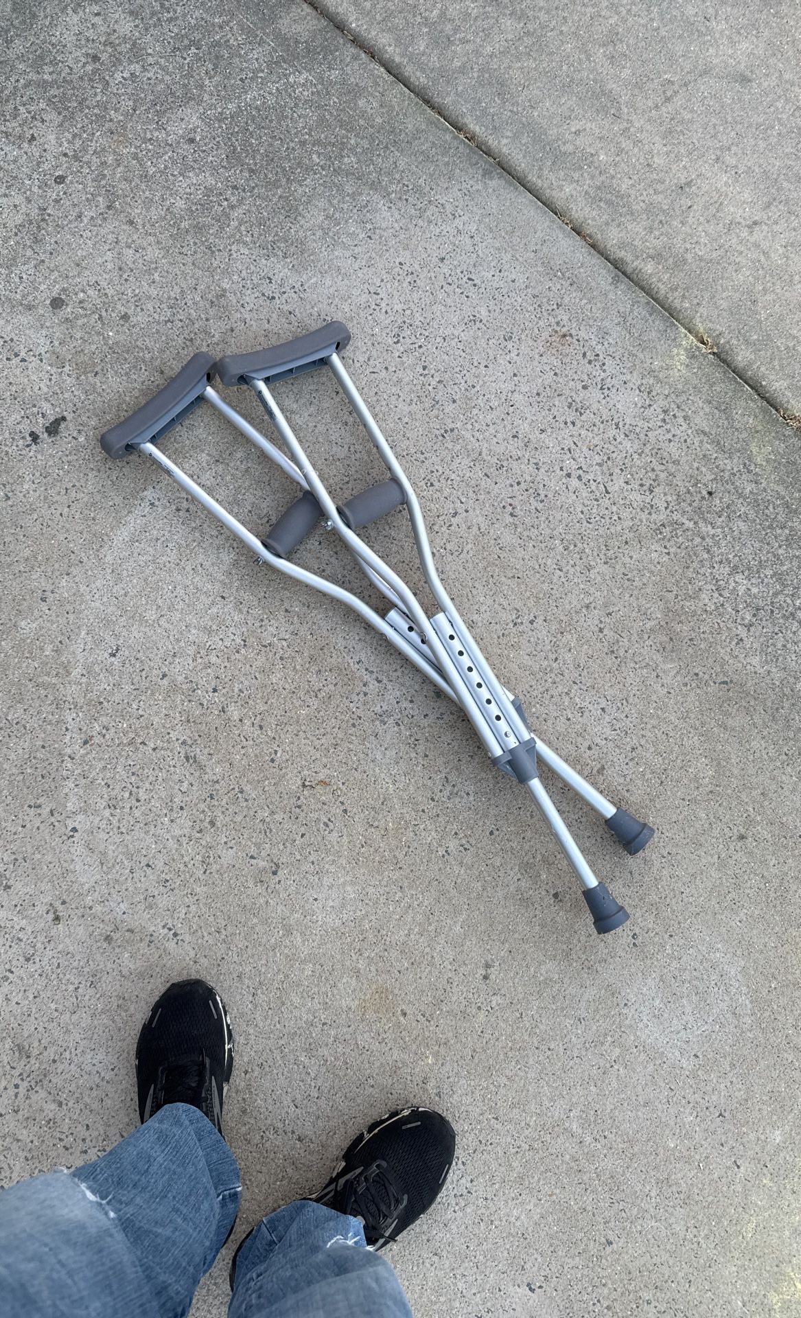 Like New Crutches 36”-48”
