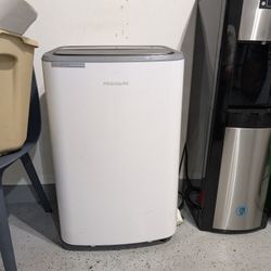 Frigidaire 14,000 Btu Portable Ac 