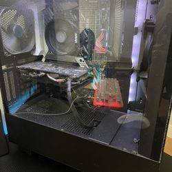 Gaming PC With Mouse And Keyboard