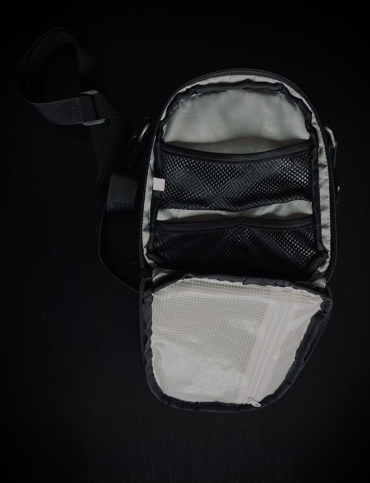 VanGoddy Laurel Black Sport And Action DSLR Camera Case