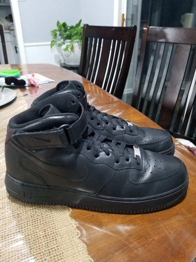 Mens nike Air Force one Size 13us 