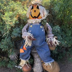 Halloween Scarecrow Decor, decoration. 