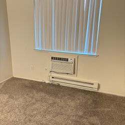 RENT ONE Room
