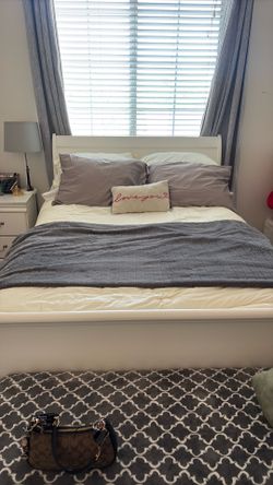 White bedroom set