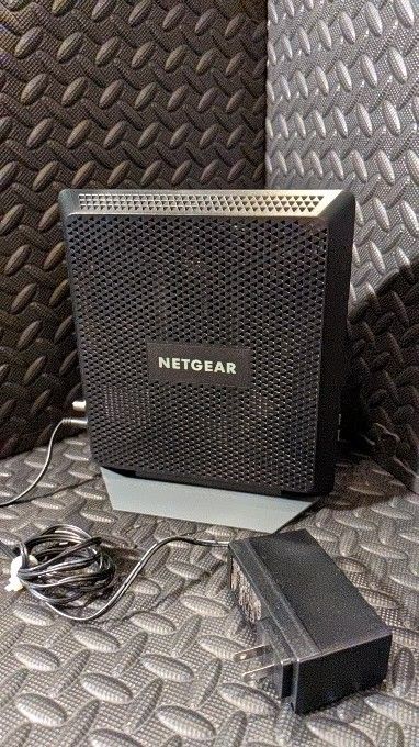 NETGEAR Nighthawk Cable Modem WiFi Router Combo C7000-Compatible with Cable Providers Including Xfinity by Comcast, Spectrum, Cox for Cable 