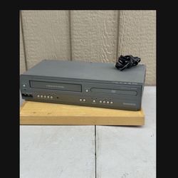 Magnavox DV225MG9 DVD/VCR Combo Player Gray  No Remote Tested Works 