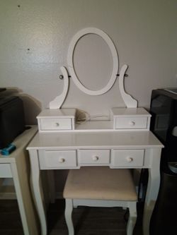 Princess vanity white