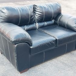 AUSTIN BLACK LOVESEAT
