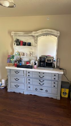 FREE COFFEE BAR