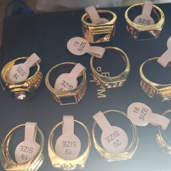 Men's Size 10 Gold Tones Rings Set
