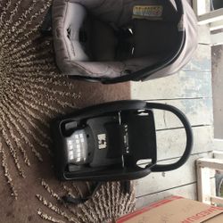 Max•cosi Baby car seat