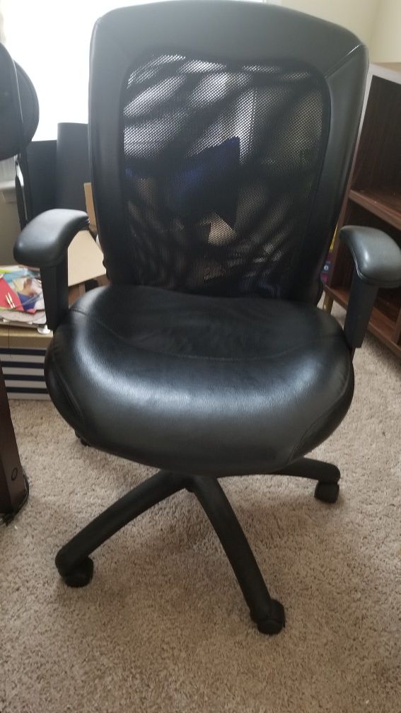 Leather office desk chair