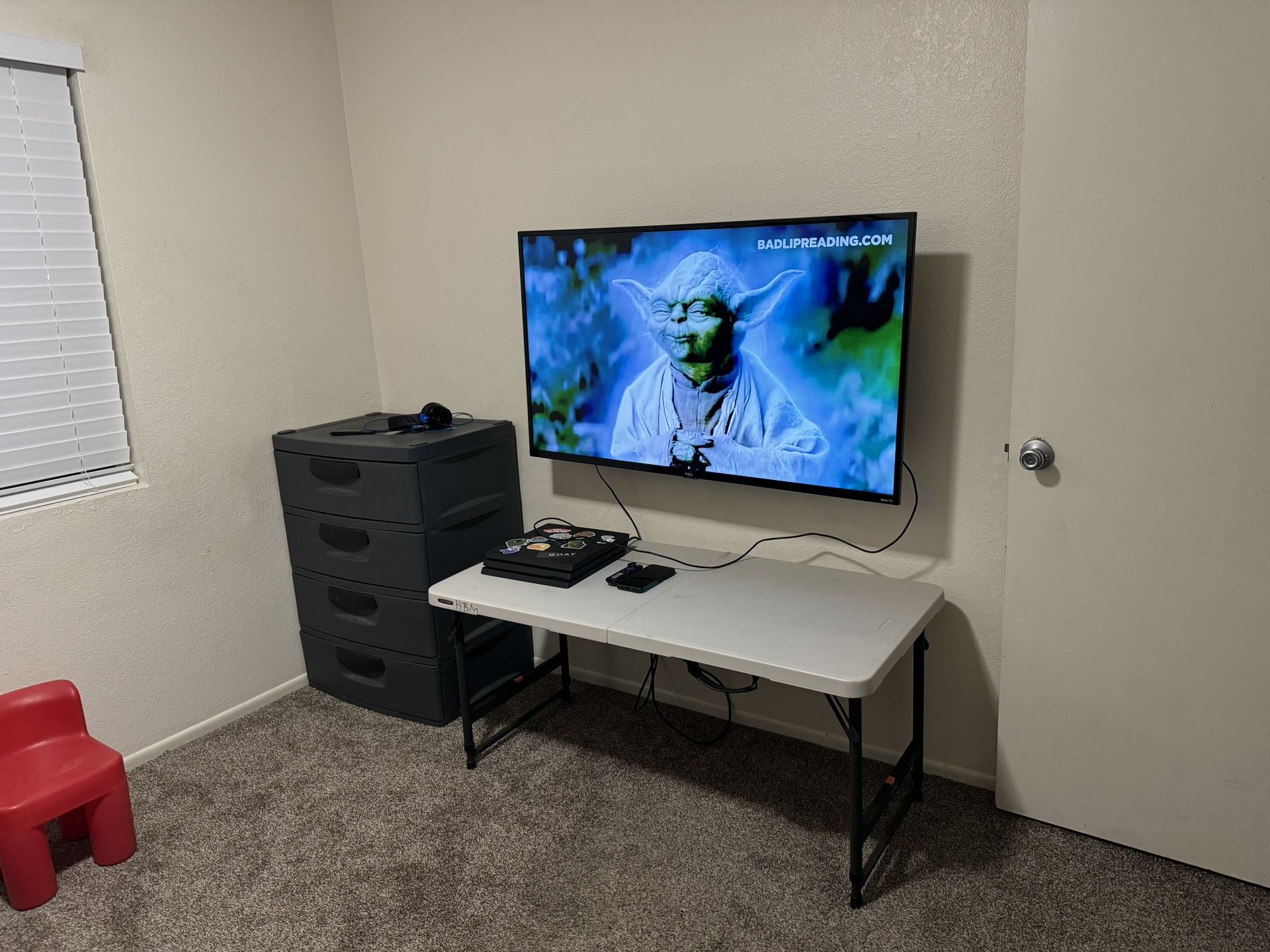 50” TCL ROKU TV (smart Tv)