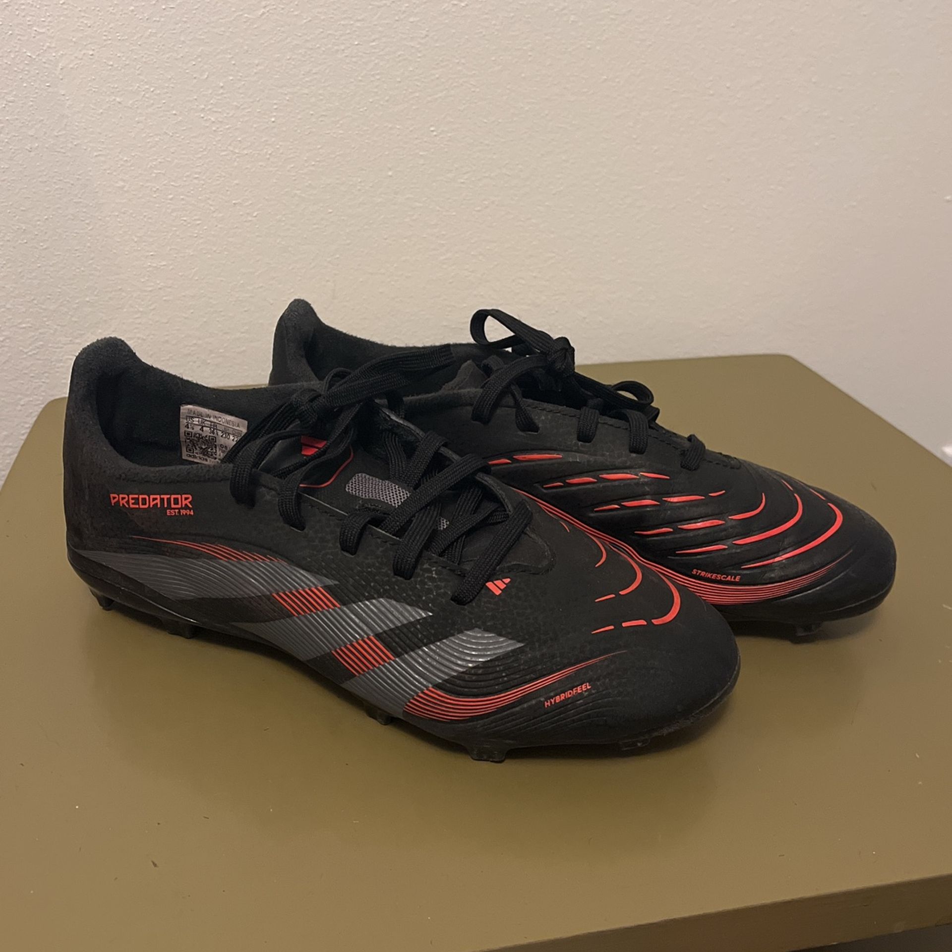 Adidas Predator Soccer Cleats Kids Size 4.5
