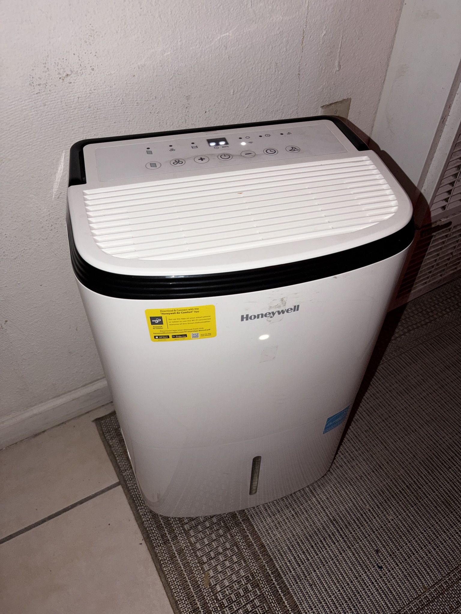 Honeywell dehumidifier w/ Smart App & Alexa 