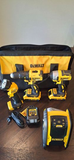 Brand New Dewalt 20v combo set $300