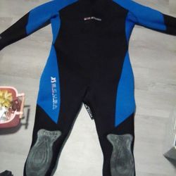 XS Scuba Diving Wetsuit Pyro Stretch Size 4X $150.00 Or Trade For A Nice 5g Smart Phone