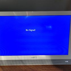 Vizio M260VA-W TV 26” Flat Screen TV