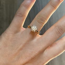 Round Brilliant Solitaire Gold Diamond Ring (G.I.A. Certified / Appraised)