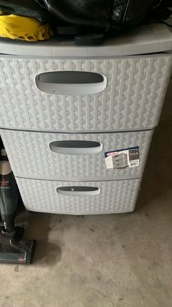 2 Plastic Drawers