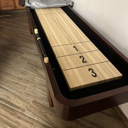 shuffle board