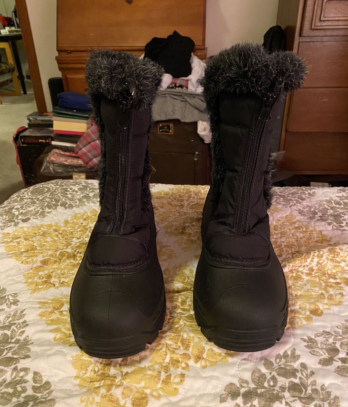 Northside Women’s Crystal Snow Boot Size 10