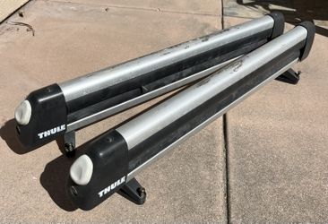 Thule Ski and Snowboard Roof Rack
