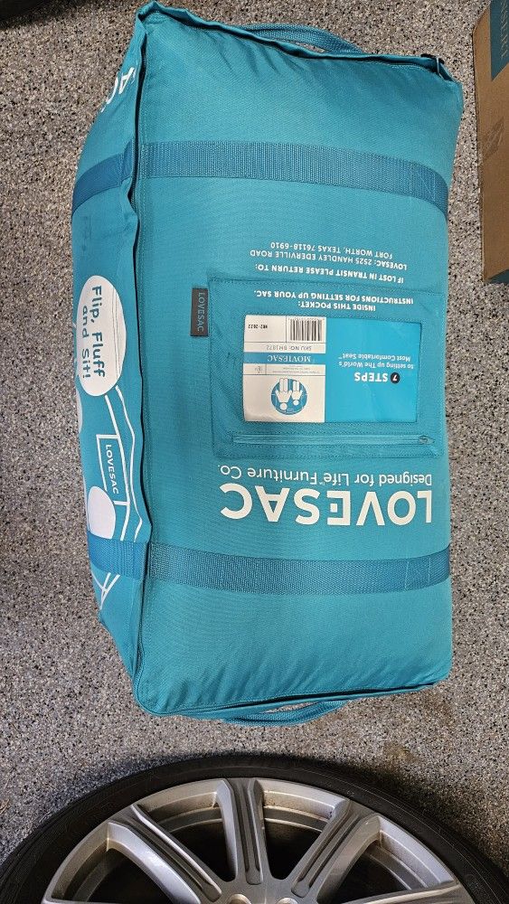 Lovesac Moviesac And Squattoman With Covers
