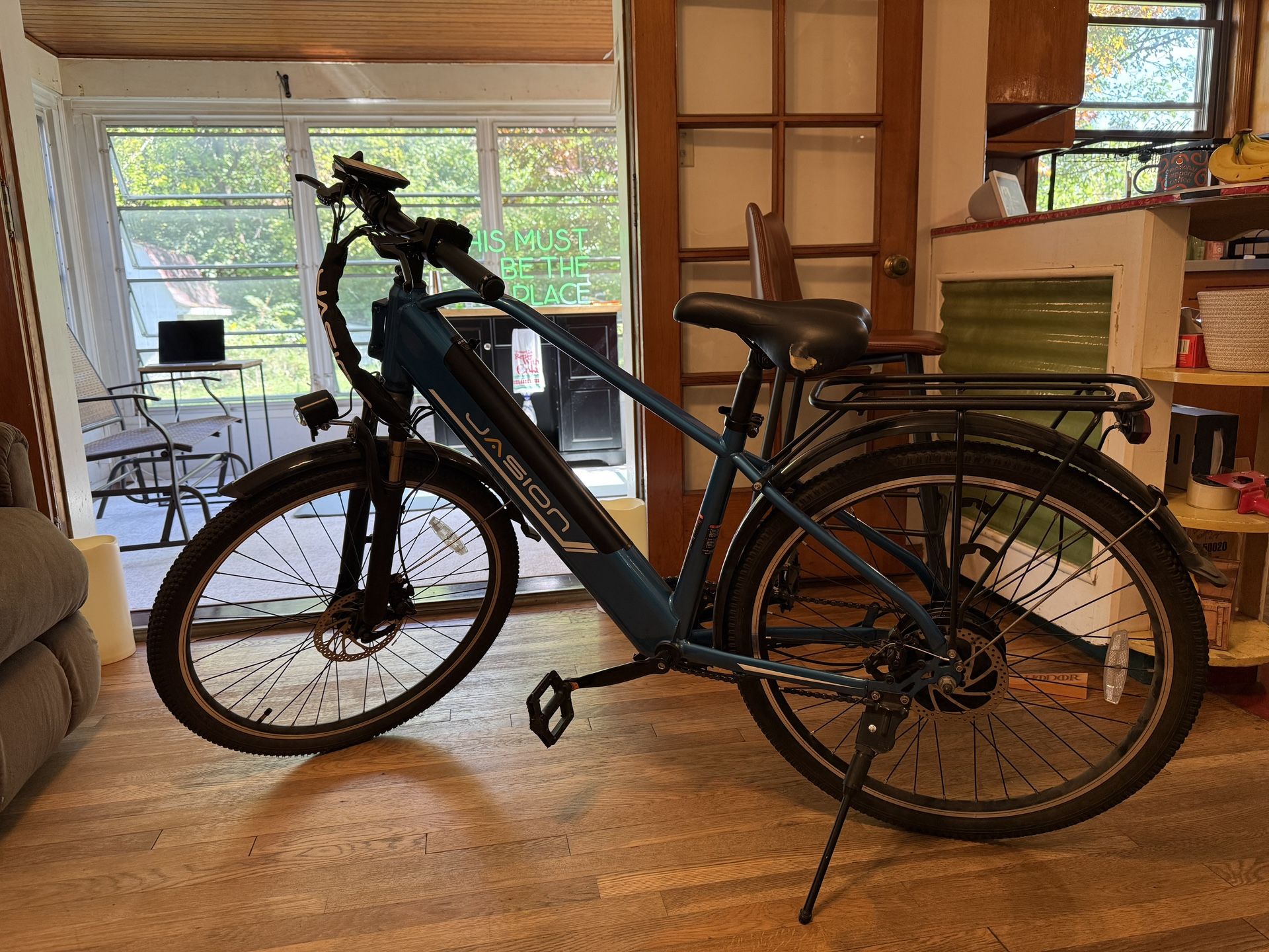 Jasion Electric Roamer Commuter Bike