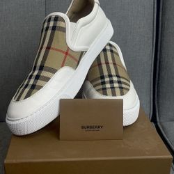 Women Burberry Shoes