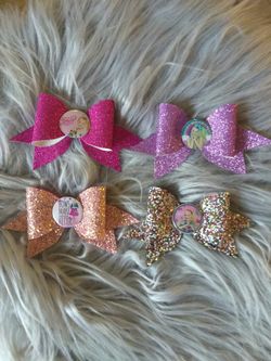 Set of bows