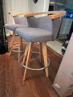 Bamboo swivel barstools