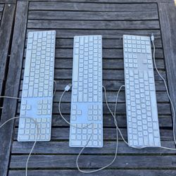 3 Apple Wired USB Keyboard Model