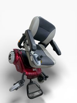 Merits P320 Power Wheelchair with brand new battery