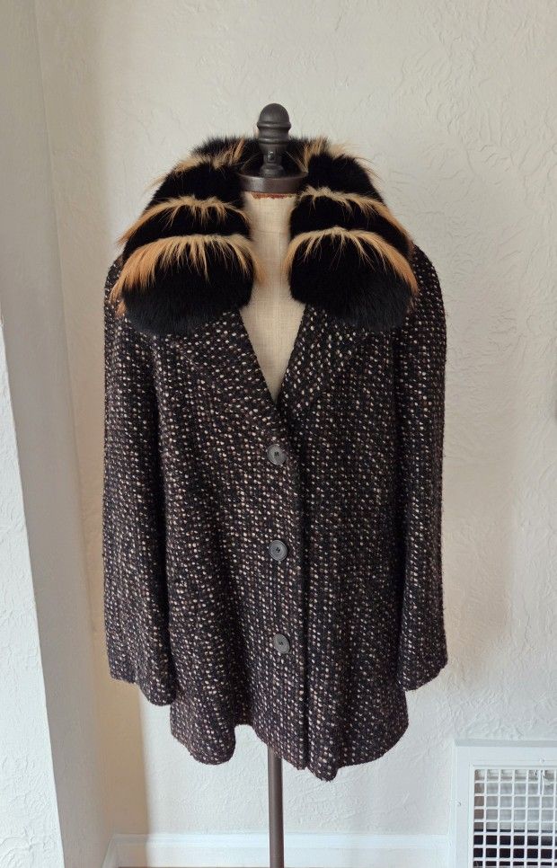 Wool Alpace Blend Coat With Fox Fur Collar Size 12 NO OFFERS
