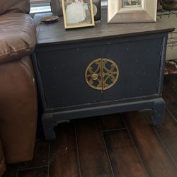 2 Blue End tables