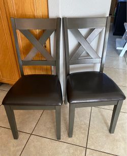 2 Gray Wooden Chairs /for the Dinning Room or living Room /It’s Like New $40 each