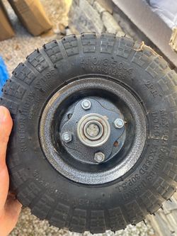 4.10/3.50-4 Pneumatic Wheel with Hub