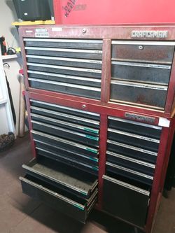 CRAFTMAN TOOL BOX