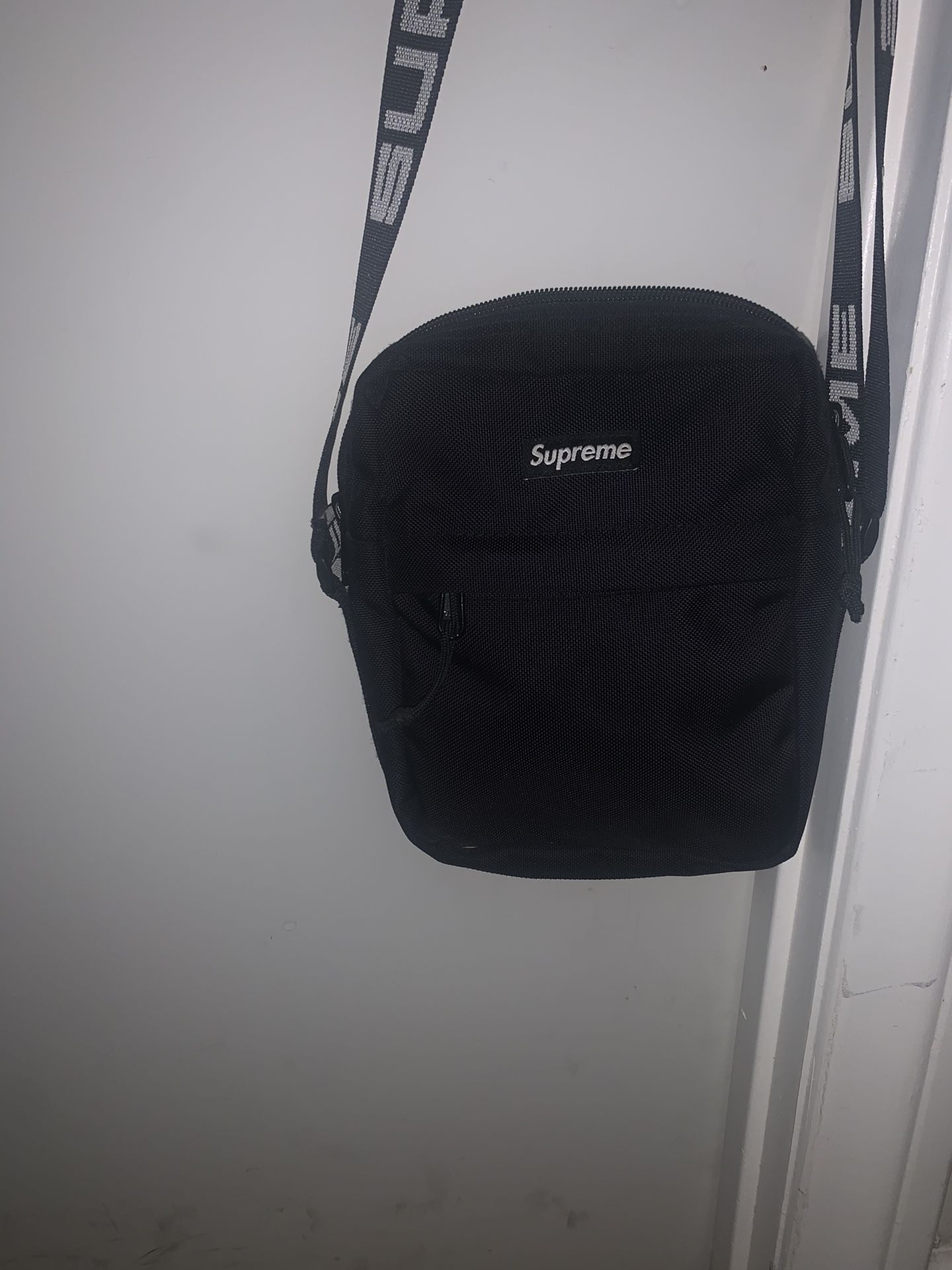 Supreme shoulder bag SS18