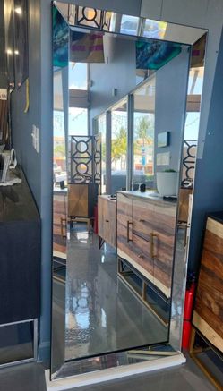 FLOOR MIRROR 70”