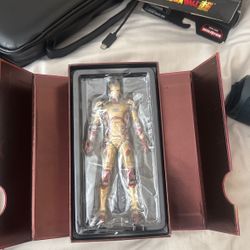 Action Figure 