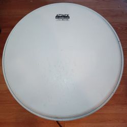 numerous brands of used drum heads, both clear &frost top types=8",10",12" & 13"