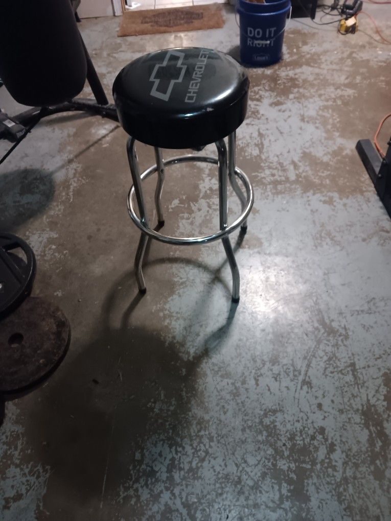 Chevrolet Garage Stool